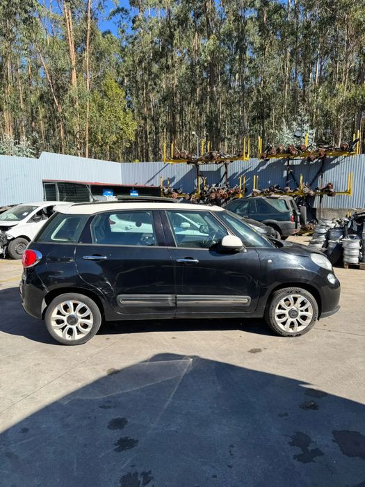 Para peças FIAT 500L (351_, 352_)