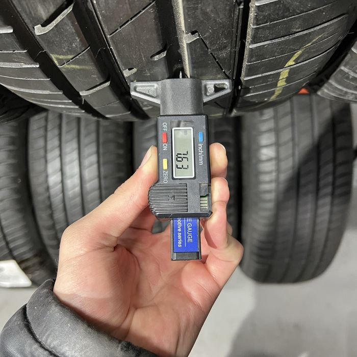 Шини,Резина,Комплект,Літо 235/50/19 99V Hankook Ventus S1 Evo2 Suv