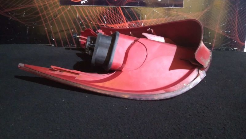 Farolim Stop Dto Peugeot 206 Sw (2E/K)