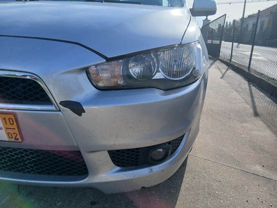 Mitsubishi lancer invite