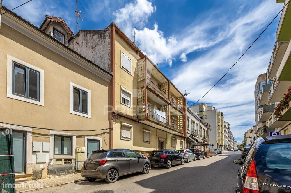 Apartamento T2 no Centro de Alcobaça