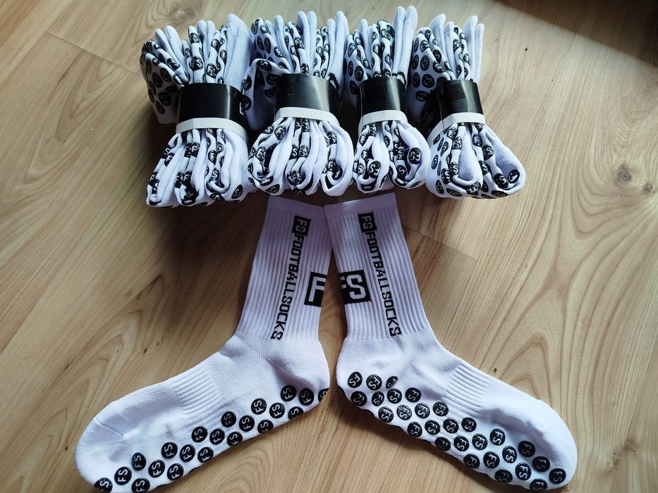 Skarpety Sportowe 11 PAR z Gumkami Antypoślizgowymi