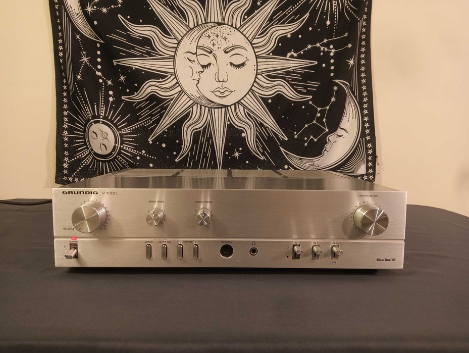 Wzmacniacz Grundig V1000