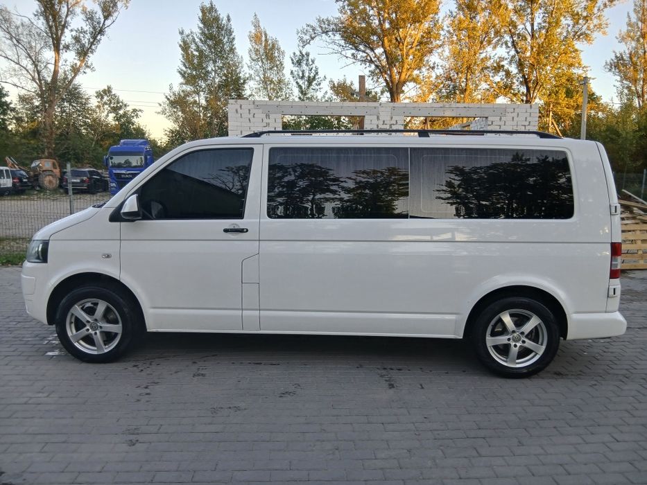 Продам фольцвагін мультиван в гарному стані