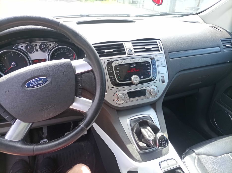 Auto Ford kuga