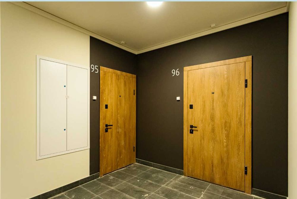 ВЛАСНИК! ПРОДАЖ 3-к квартири з КОМОРОЮ В ЖК Варшавський 3