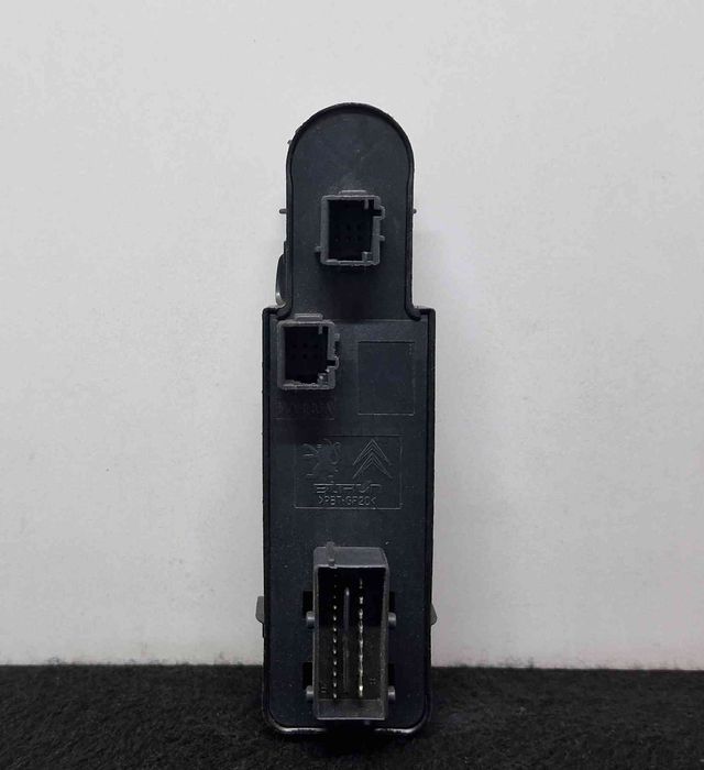 Comando / Botão / Interruptor Vidros Frente Esquerdo 96749624ZD - PEUGEOT 208 I