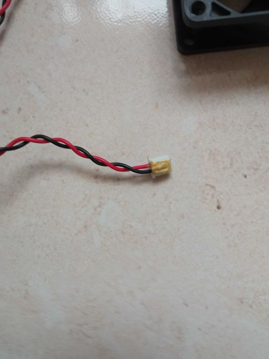 Вентилятор 2-pin 12В. 80x80x25мм