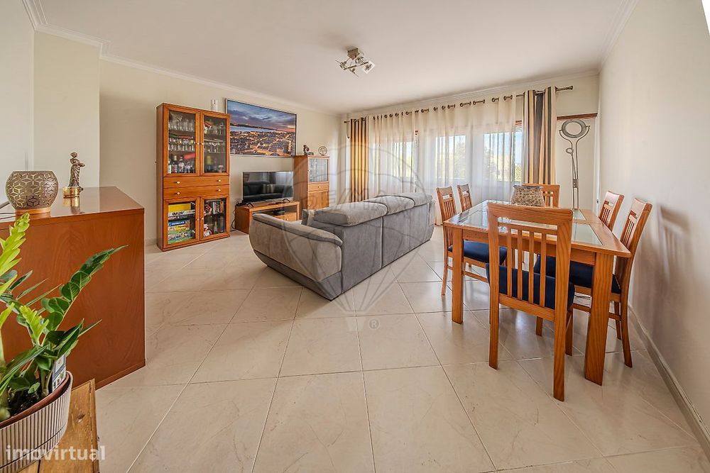 Apartamento T2 para venda — Santa Iria De Azoia, São João Da Talha E Bobadela, Lisboa