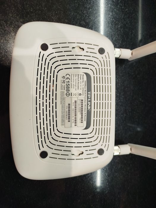 Router TP-LINK WR842ND