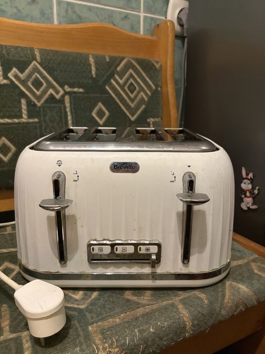 Toster breville