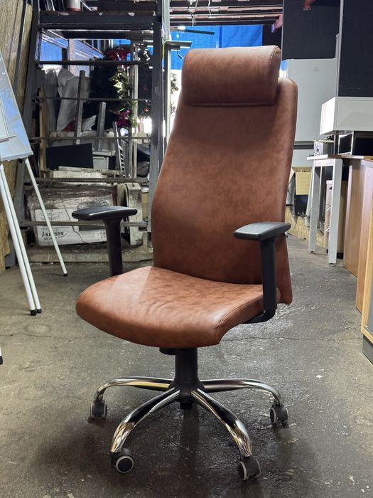 РОЗПРОДАЖ! Офісні крісла та стільці б/у