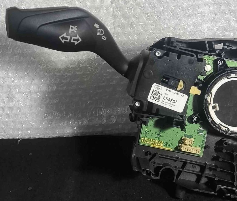 Conjunto / Manetes de Luzes e Limpa Vidros GK2T-17A553-AA - FORD TRANSIT CONNECT