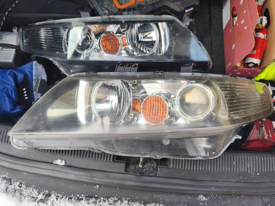 Reflektory Honda Accord VII firmy depo  używane.