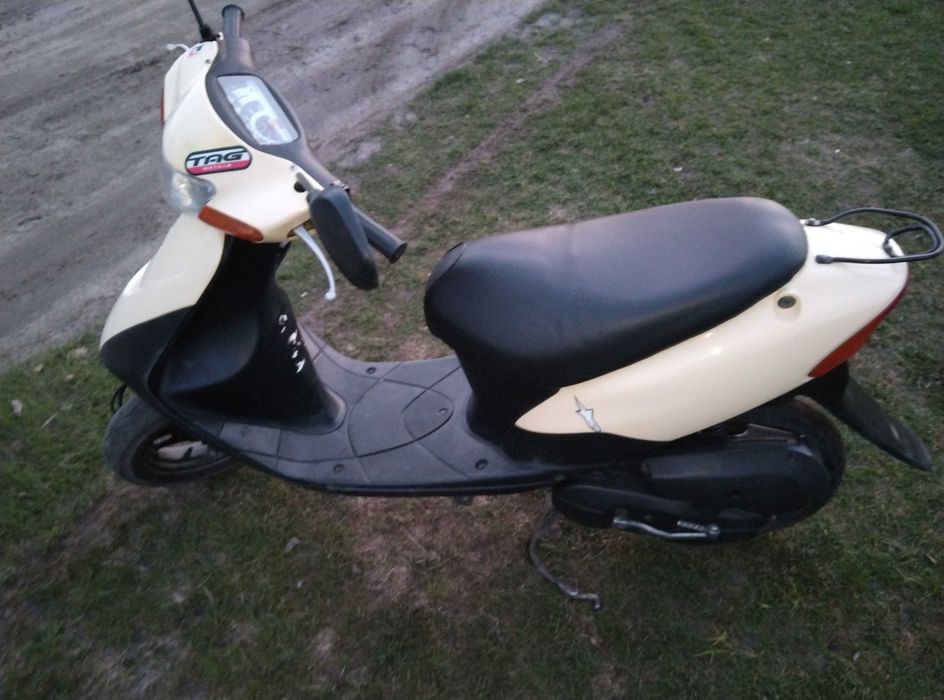 Продам скутер Suzuki Lets 3