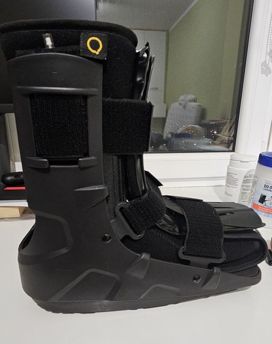 But ortopedyczny qmed solid walker 2-komorowy jak nowy