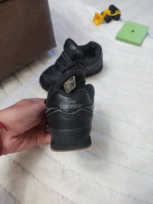 Дитячі шкіряні кросівки new balance 574 25(14.5) оригінал