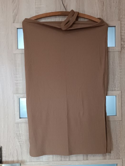 Spódnica z rozporkiem