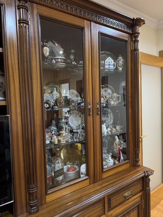 Cristaleira c/ 10 Portas, 6 Gavetas + Placa Rotativa TV - Como Nova