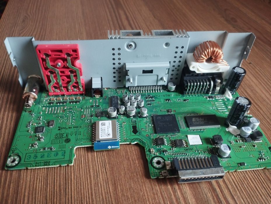 Автомагнітола Kenwood KMM-BT358