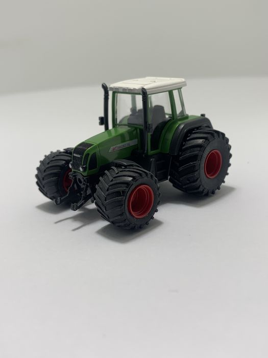 Fendt 711 Vario Wiking escala 1/87