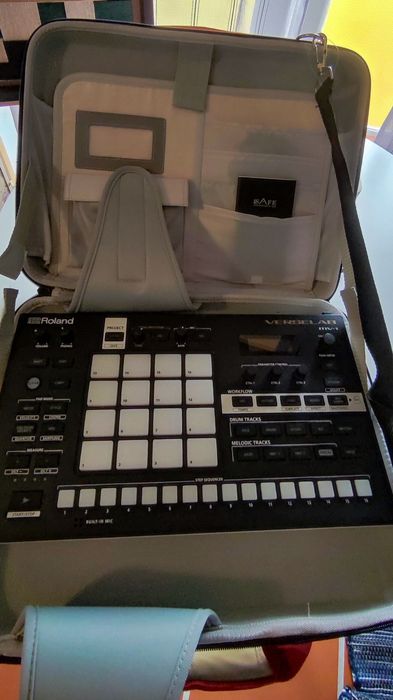 ROLAND Verse Lab mv-1
