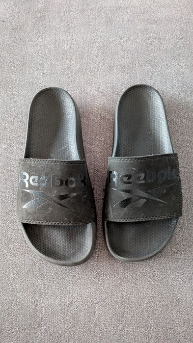 Klapki Reebok 37,5