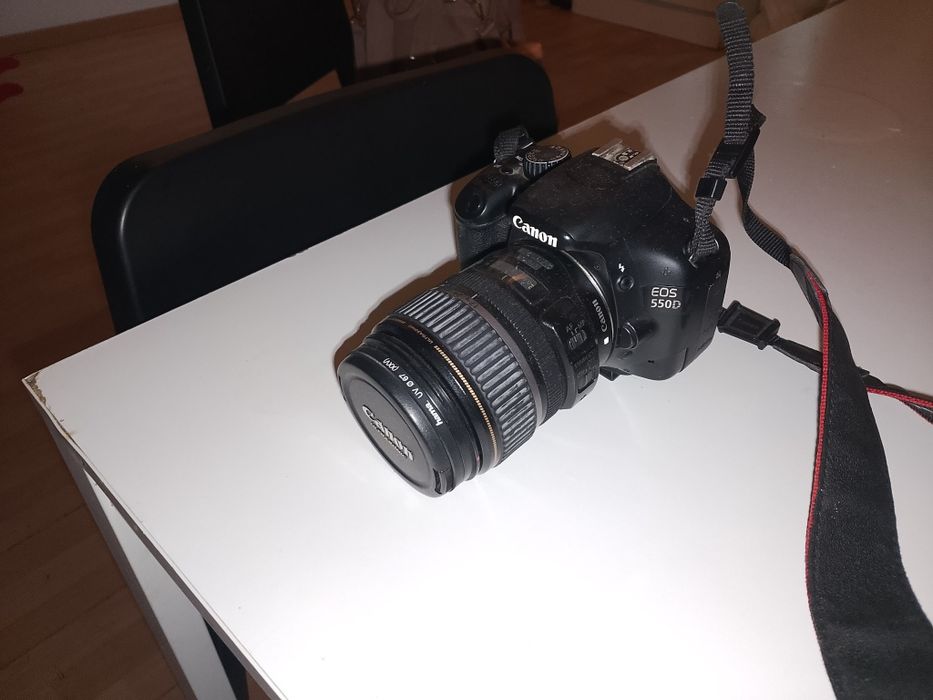 Canon  550D +EFS 18-85 + tripé+ disparador