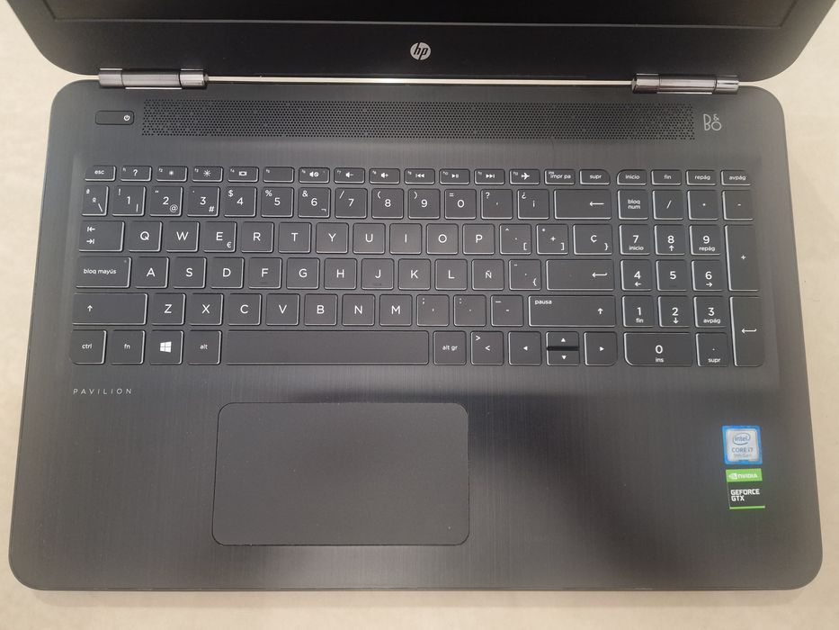 HP Pavilion Gaming 15 | i7 | 16 GB RAM | GTX 1650 | 1,38 TB SSD/HDD