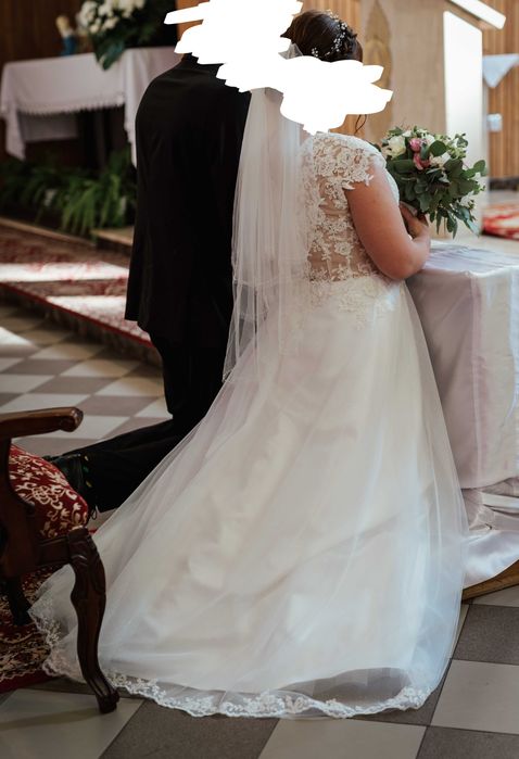 Suknia ślubna 42  Ivory