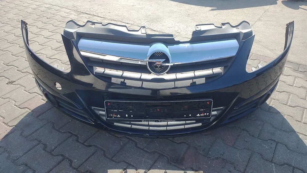 Zderzak przód Opel Corsa D lak. Z20R