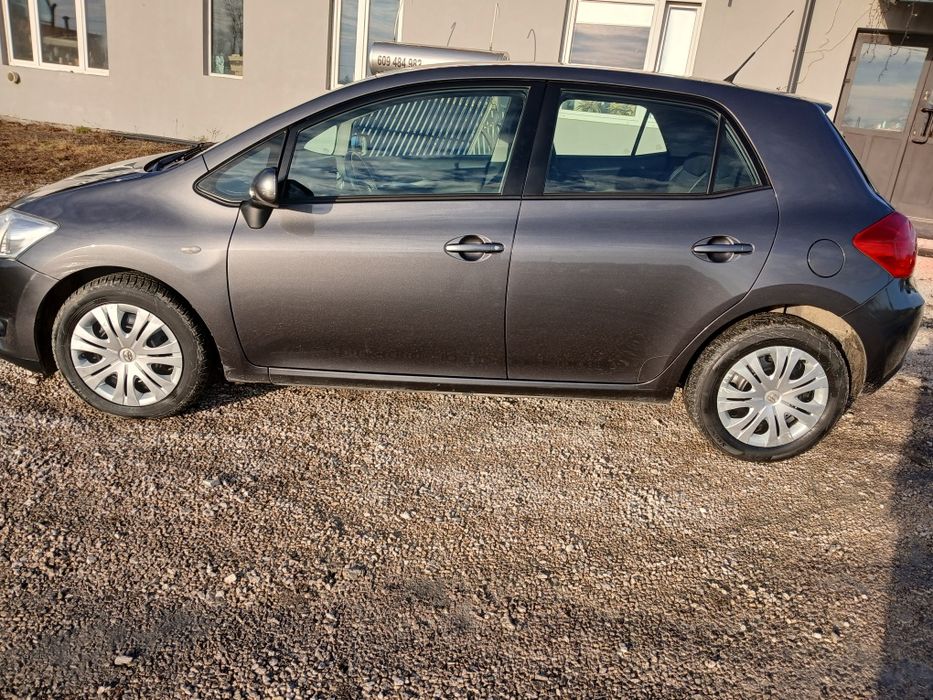 Sprzedam Toyota Auris z 2008roku 2.0Diselek.126/km.Klima