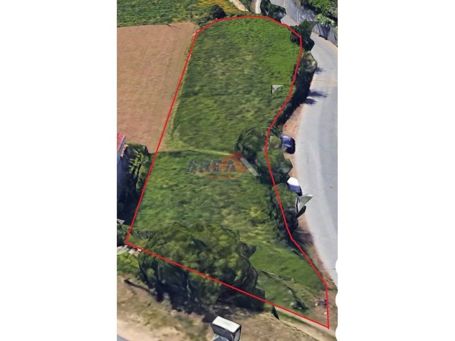 Terreno plano com viabilidade de construção! a 3 min de Oliveira de... — Oliveira De Azeméis, Santiago De Riba-Ul, Ul, Macinhata Da Seixa E Madail, Aveiro