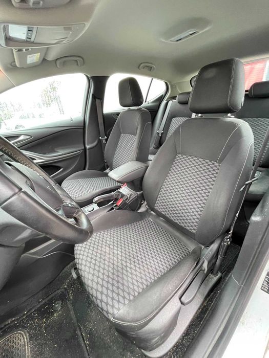 Opel Astra K 2018 para peças