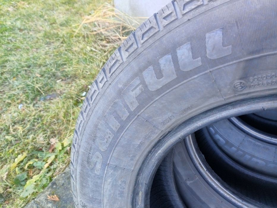 Opony 225/70 R 15 C