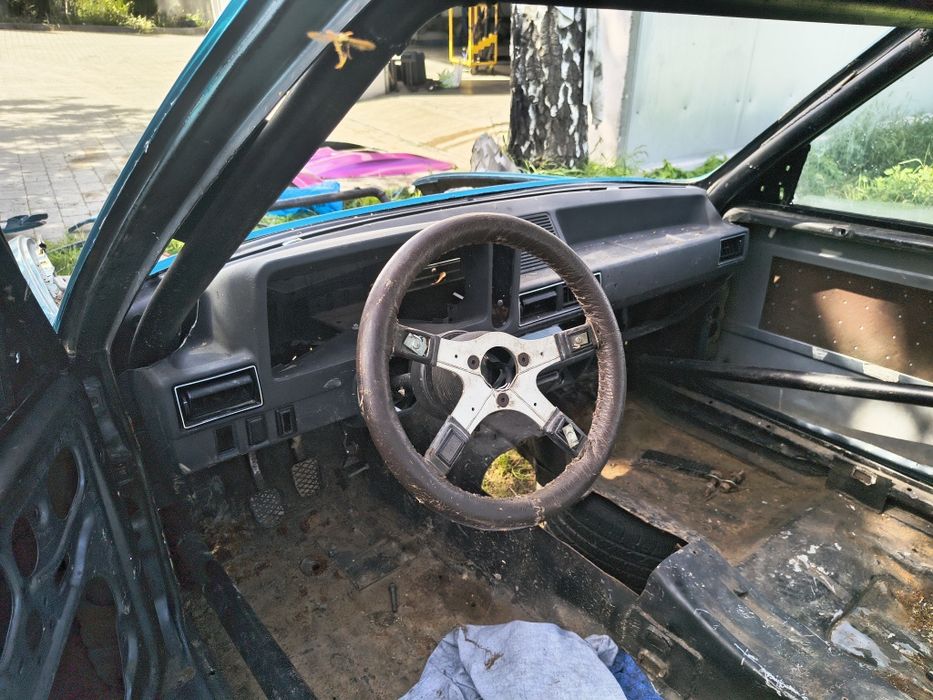 Bmw 3 e30 кузов з документами каркасом