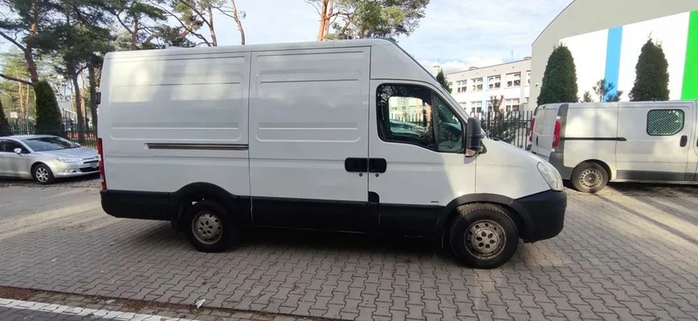 Iveco Daily Ładny bus z małym przebiegiem