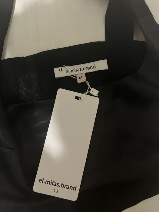 el.milas.brand український бренд, чорний топ
