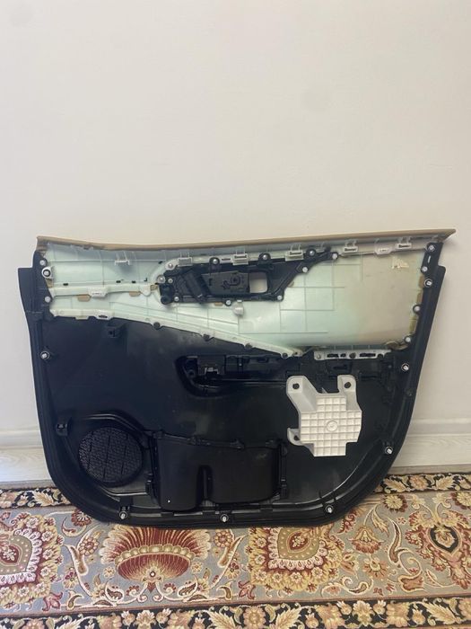 Продам карти до Toyota Rav4