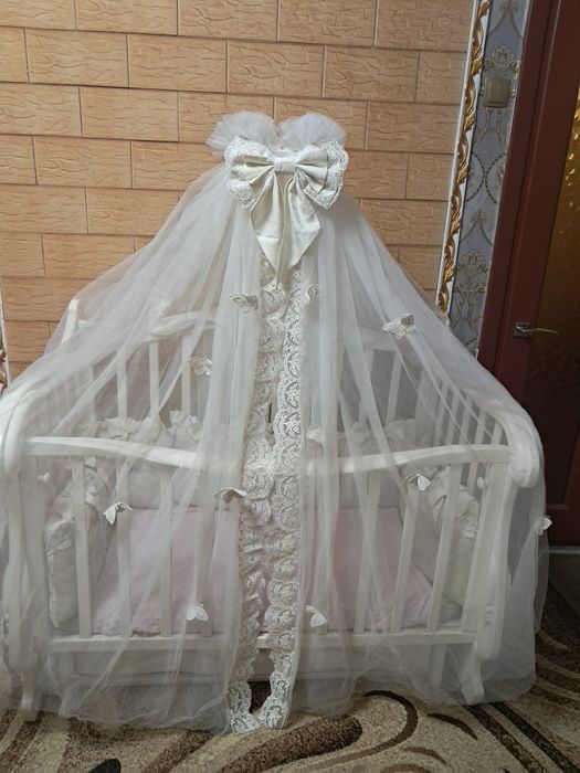 Продам краватку Корона, натуральне дерево