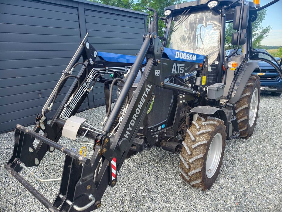 Ciągnik rolniczy Lovol Doosan 4 cylindry M504 PRO