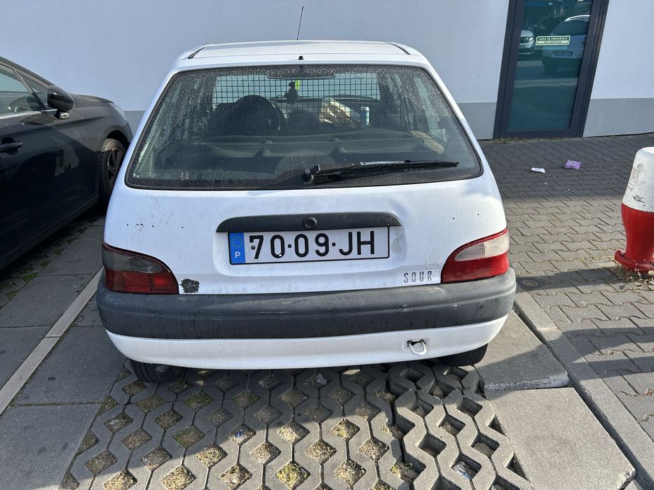 Vendo saxo 1.5d ou troco