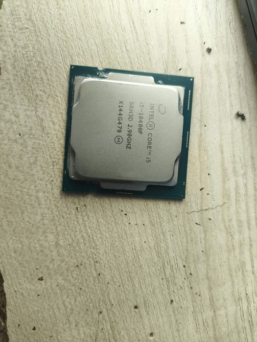 процесор I5 10400f