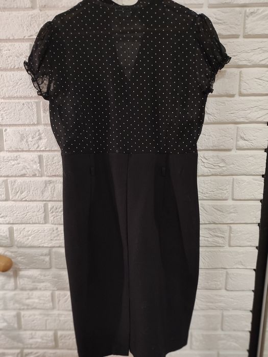 Sukienka etui elegancka