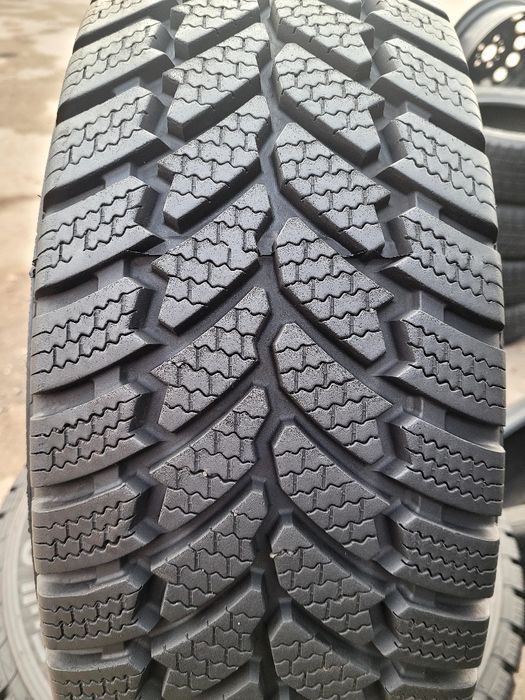 215 225 235 65 16c Petlas