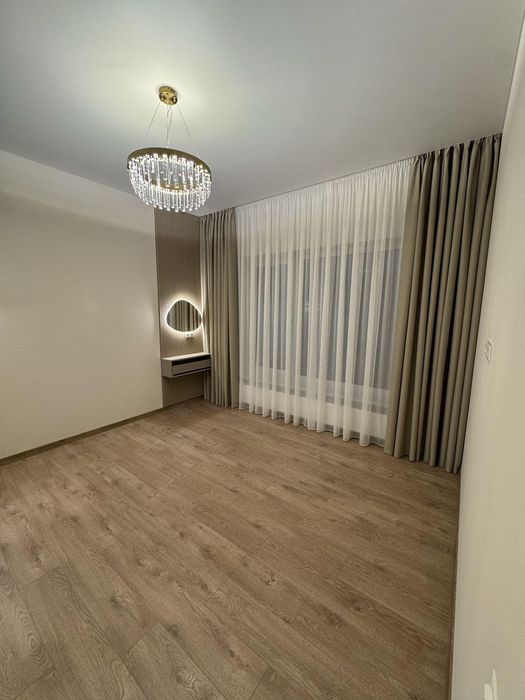 Продається простора сучасна американка Сторожниця, Ужгород