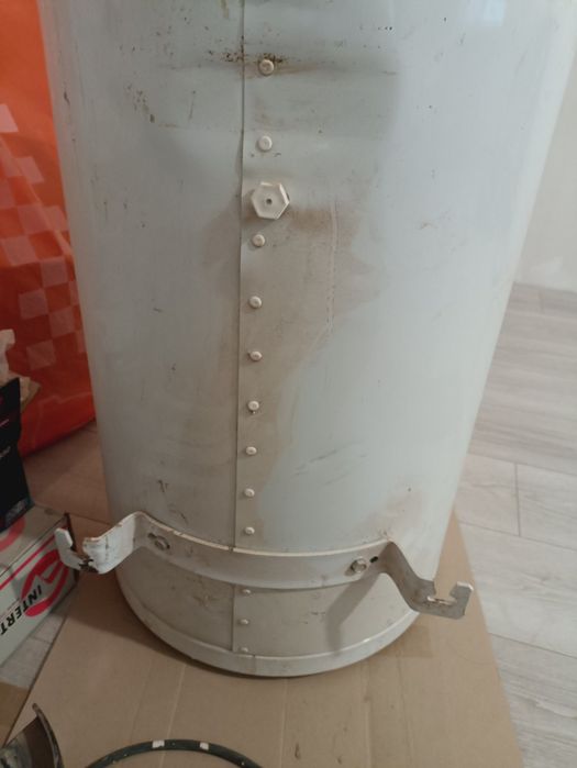 Продам бойлер 50 л.Працює