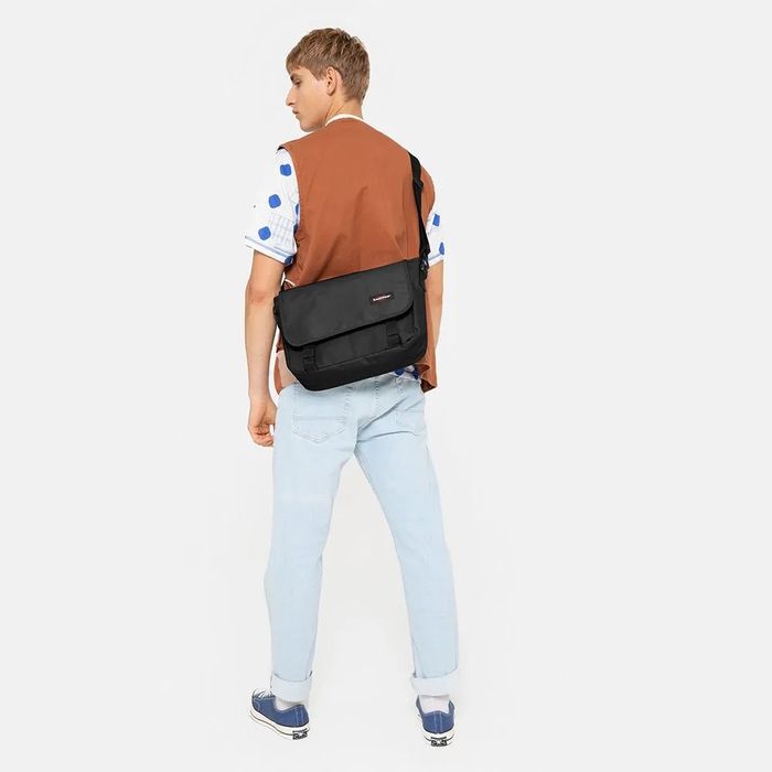 Прямоугольные сумки Eastpak Новые