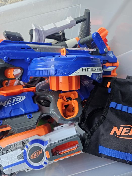 Vendo caixa com nerfs