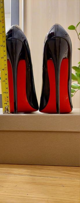 Czarne wysokie szpilki